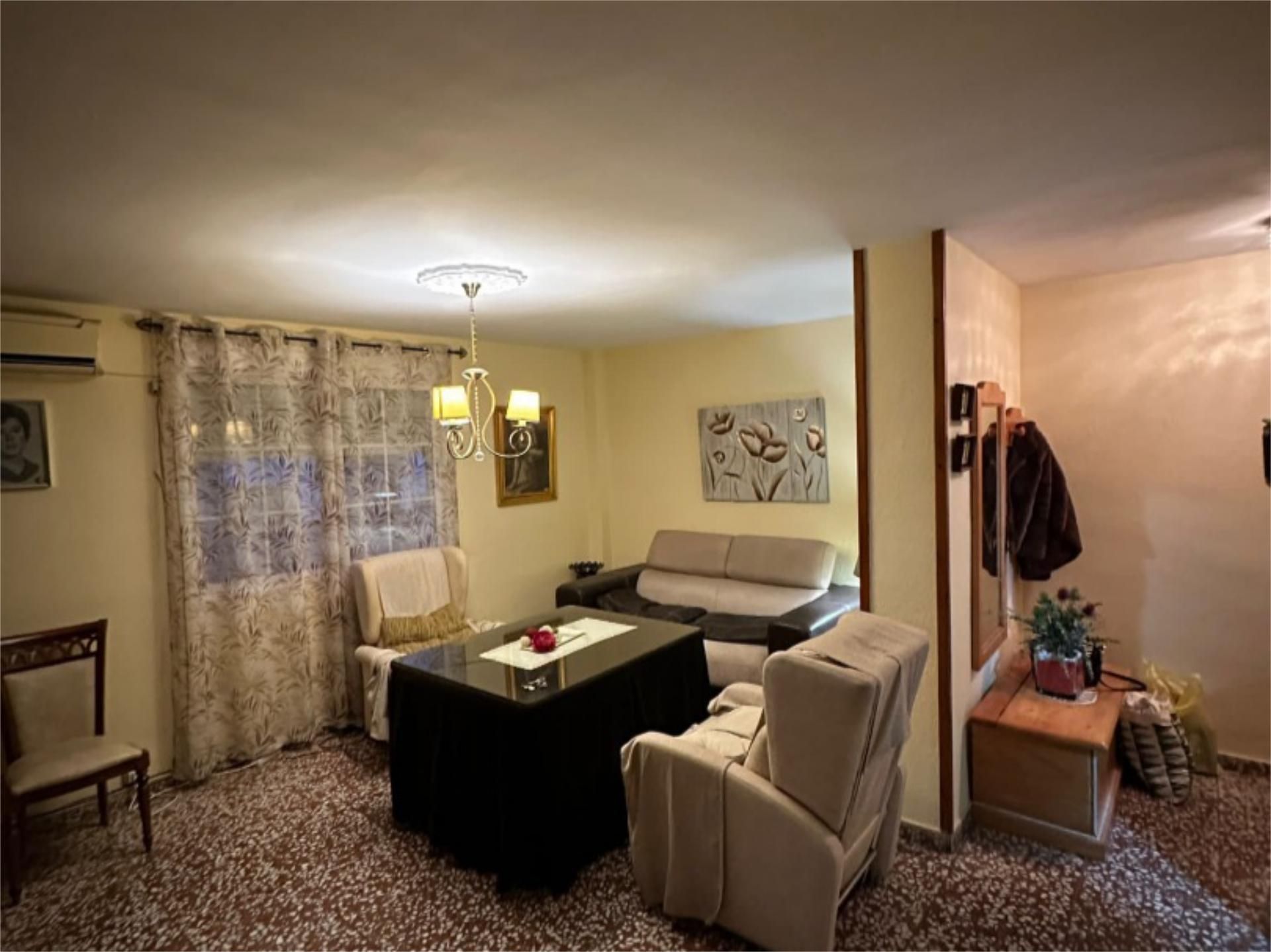 Living room of Flat for sale in Huelma  with Air Conditioner, Terrace and Furnished