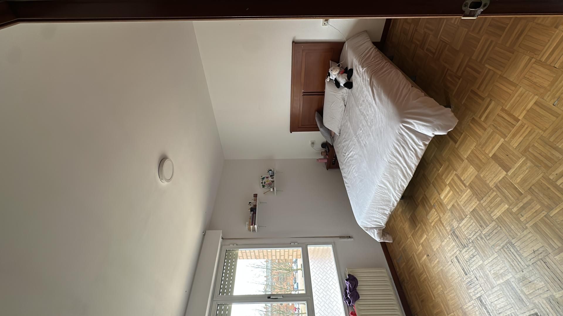 Dormitori de Pis per a compartir en Soria Capital  amb Calefacció, Terrassa i Moblat