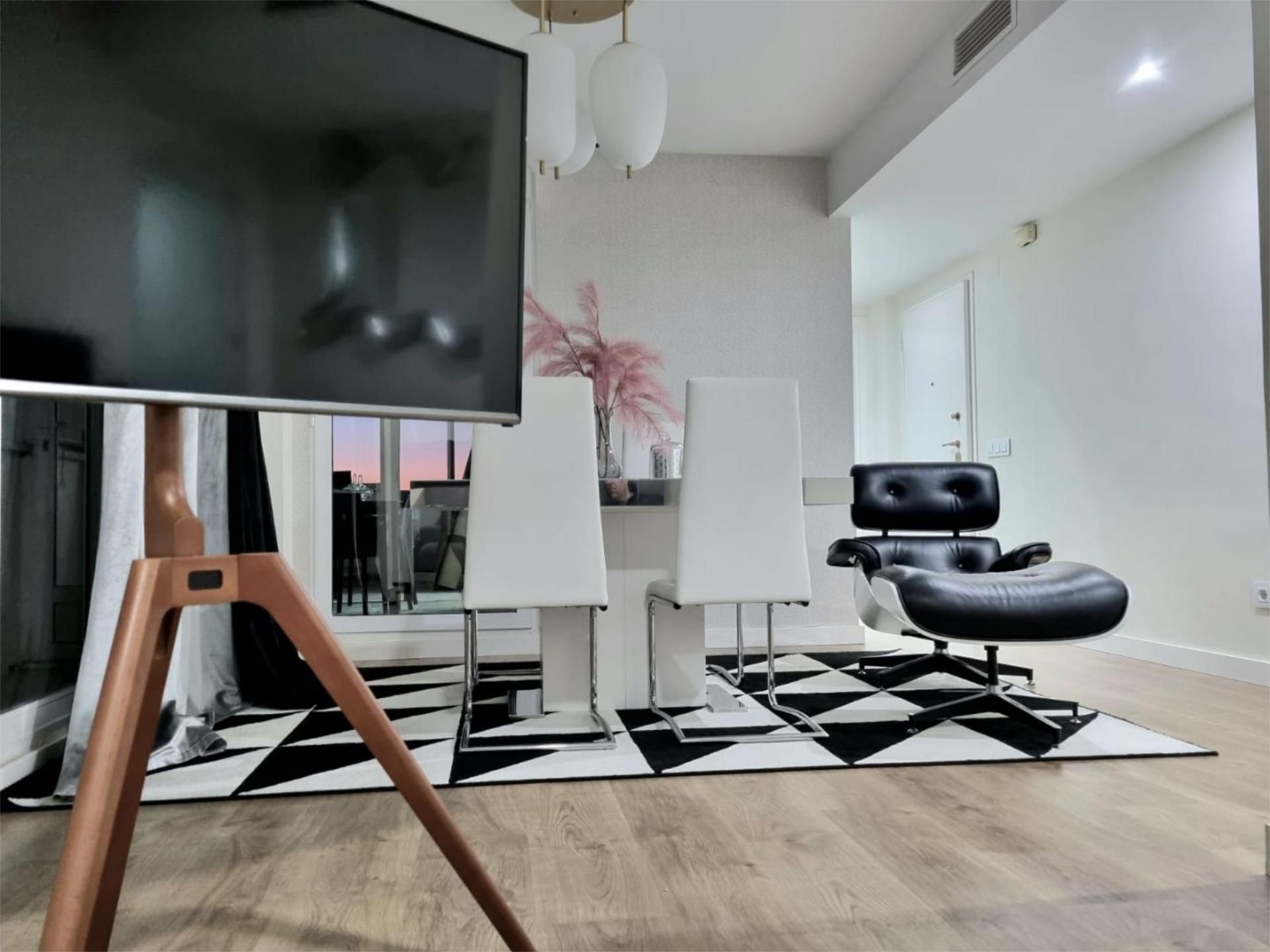 Living room of Flat to rent in  Murcia Capital  with Air Conditioner, Heating and Parquet flooring