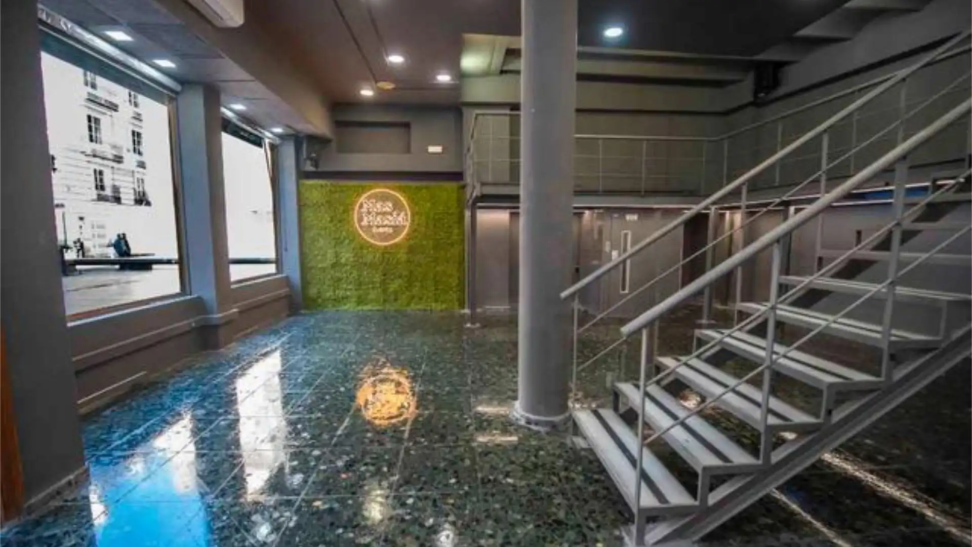 Local de lloguer en  Valencia Capital amb Aire condicionat