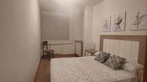 Apartamento de alquiler en Calle Fuenteovejuna, 46, Villimar - V1 - V2 - S3 - S4 - San Cristobal, Burgos Capital - imagen 3 Foto 3 de Apartamento de alquiler en Calle Fuenteovejuna, 46, Villimar - V1 - V2 - S3 - S4 - San Cristobal, Burgos Capital