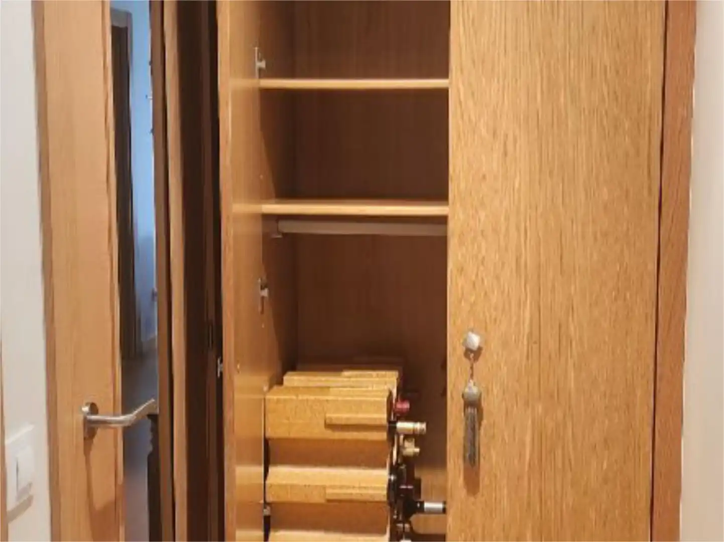 Piso en venta en Calle Alfonso VI, 11, Logroño Habitación de Piso en venta en Logroño con Aire acondicionado, Terraza y Piscina