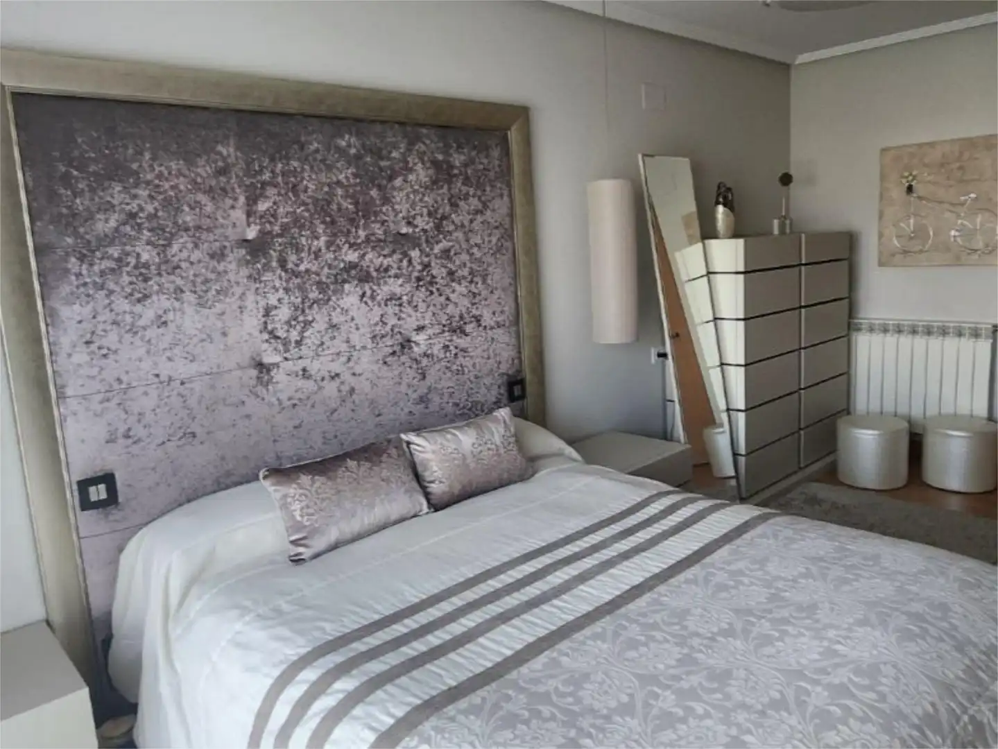 Piso en venta en Calle Alfonso VI, 11, Logroño Habitación de Piso en venta en Logroño con Aire acondicionado, Terraza y Piscina