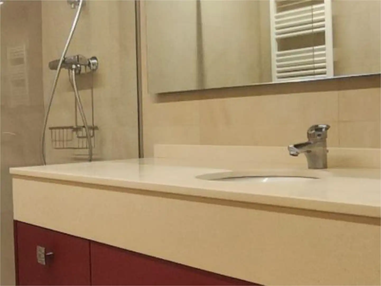 Piso en venta en Calle Alfonso VI, 11, Logroño Baño de Piso en venta en Logroño con Aire acondicionado, Terraza y Piscina