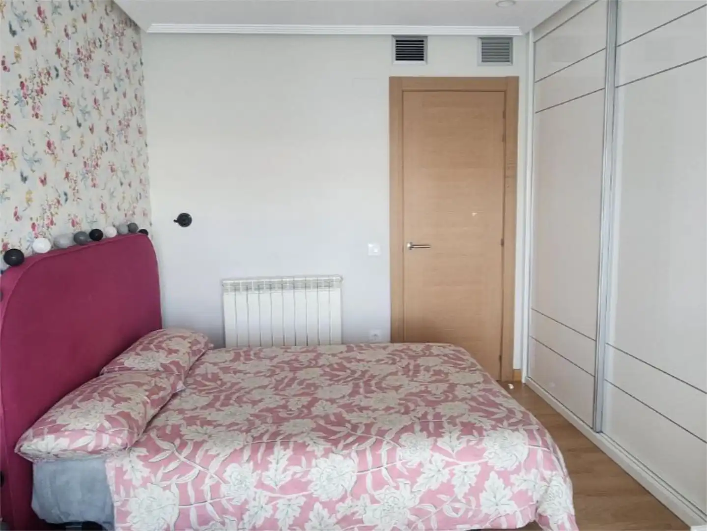Piso en venta en Calle Alfonso VI, 11, Logroño Habitación de Piso en venta en Logroño con Aire acondicionado, Terraza y Piscina