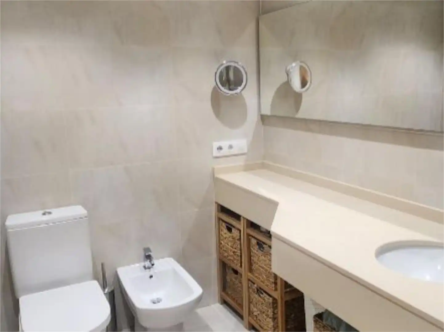 Piso en venta en Calle Alfonso VI, 11, Logroño Baño de Piso en venta en Logroño con Aire acondicionado, Terraza y Piscina