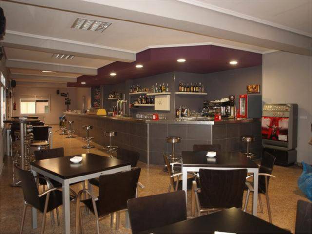 Local comercial en Alquiler en Cella