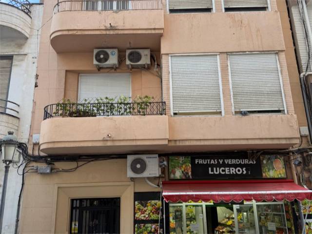 Piso en Venta en Calle del Médico Pascual Pérez, 41 en Barrio del Centro