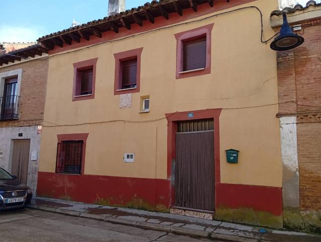 Casa adosada en Venta en Calle Mayor, 15 en Amusco