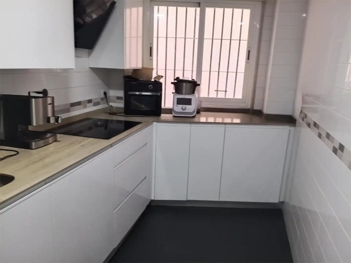 Flat for sale in Calle Barranco, 4, La Zubia Ciudad Kitchen of Flat for sale in La Zubia with Air Conditioner