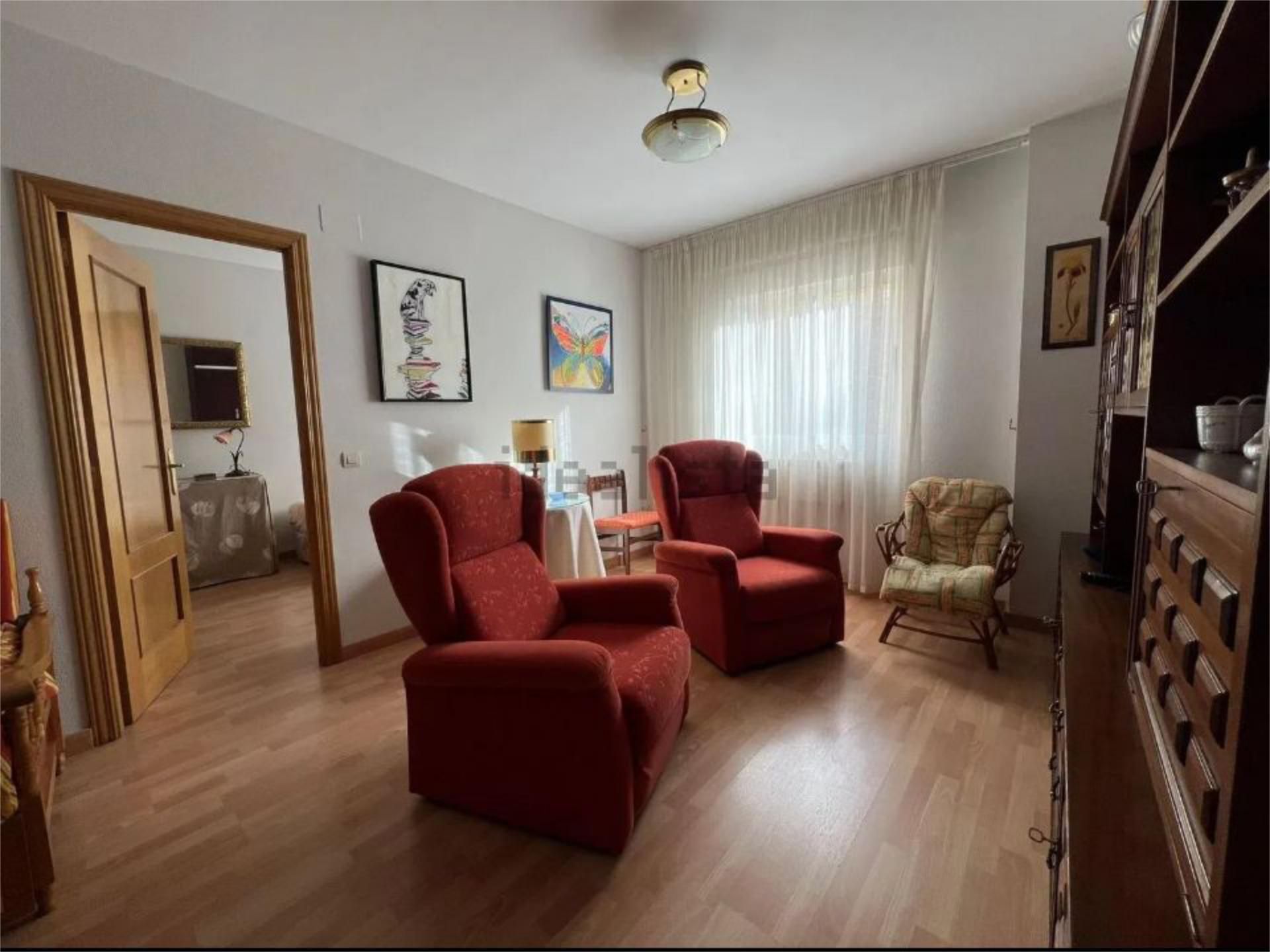 Living room of Apartment to rent in Cáceres Capital  with Parquet flooring and Furnished