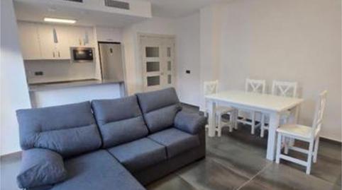 Foto 2 de Piso de alquiler en San Roque - Ronda Norte, Badajoz Capital