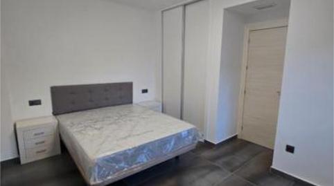 Foto 4 de Piso de alquiler en San Roque - Ronda Norte, Badajoz Capital