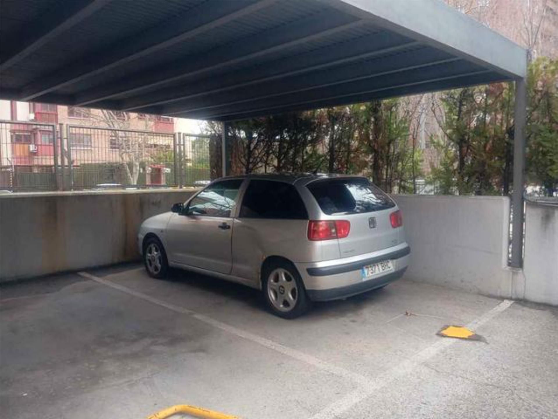 Parking of Garage to rent in  Madrid Capital
