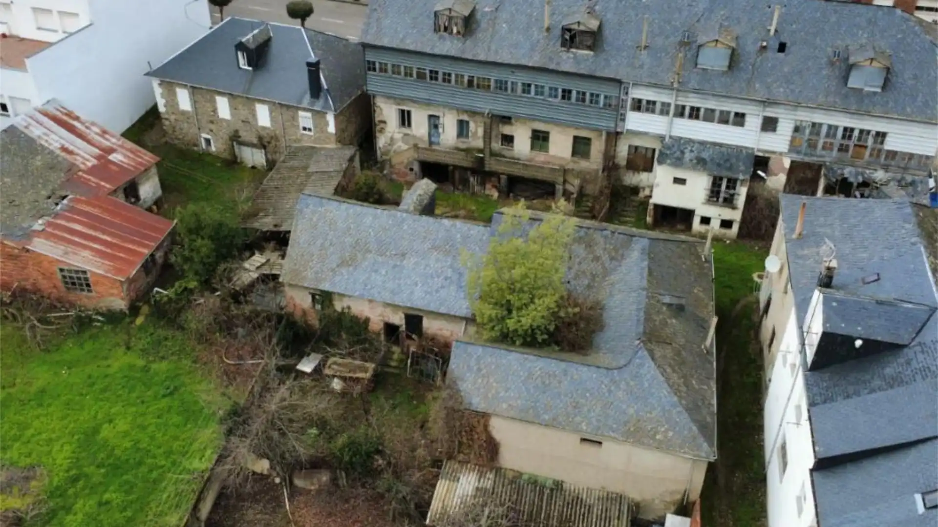 Casa o xalet en venda en Bembibre amb Jardí privat, Terrassa i Traster