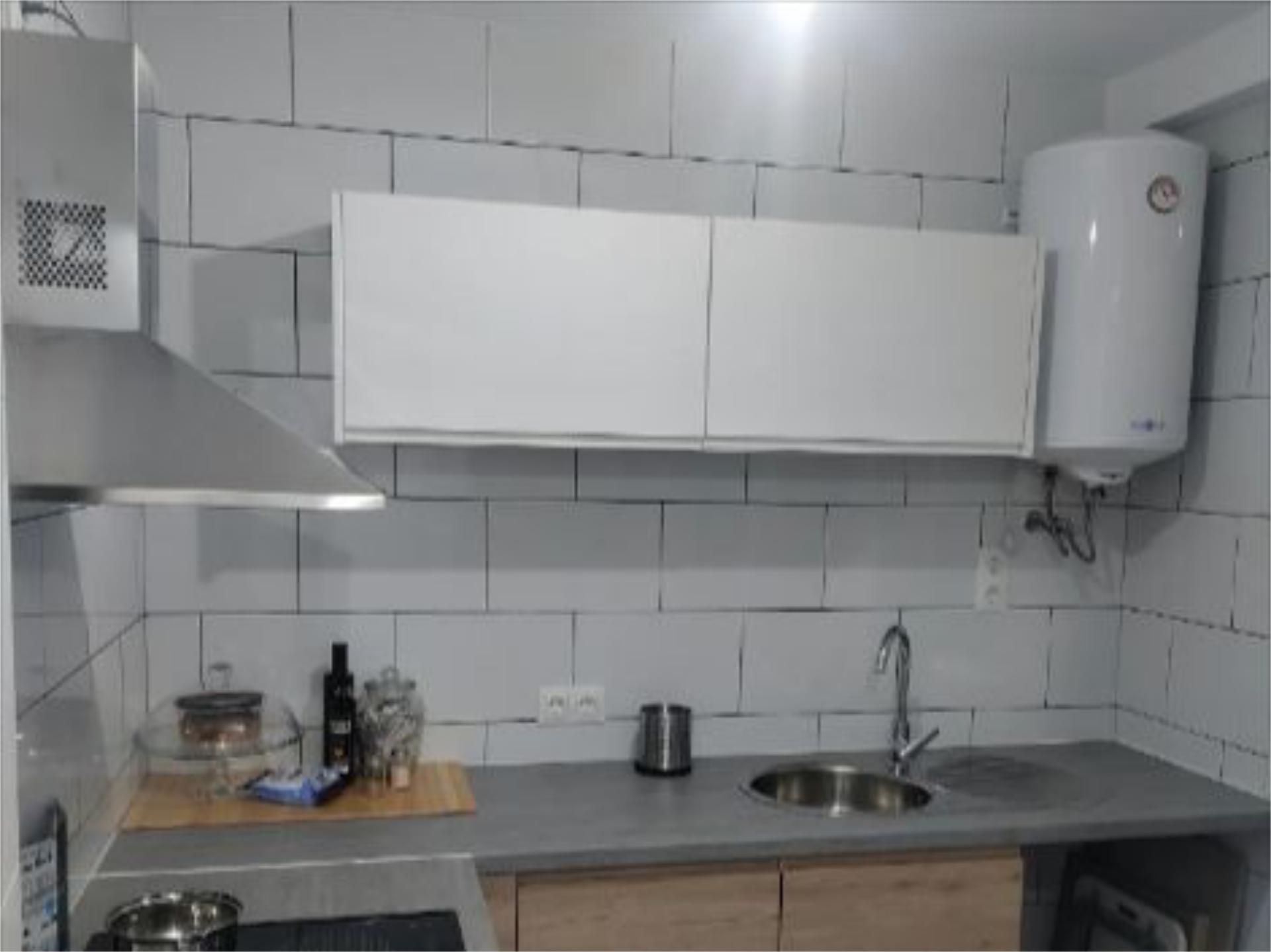 Kitchen of Flat for sale in Camas  with Air Conditioner, Private garden and Terrace