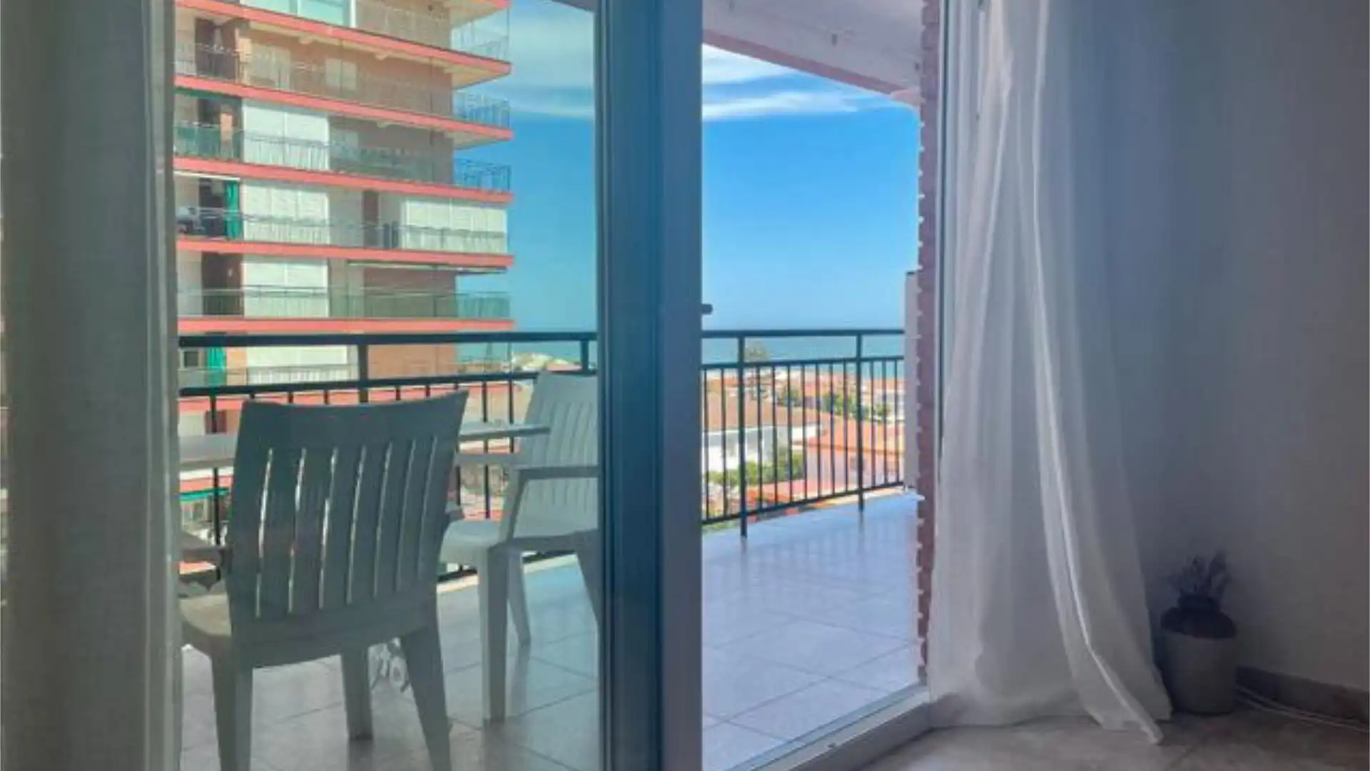 Habitación de Piso de alquiler en Punta Umbría con Jardín privado, Terraza y Amueblado