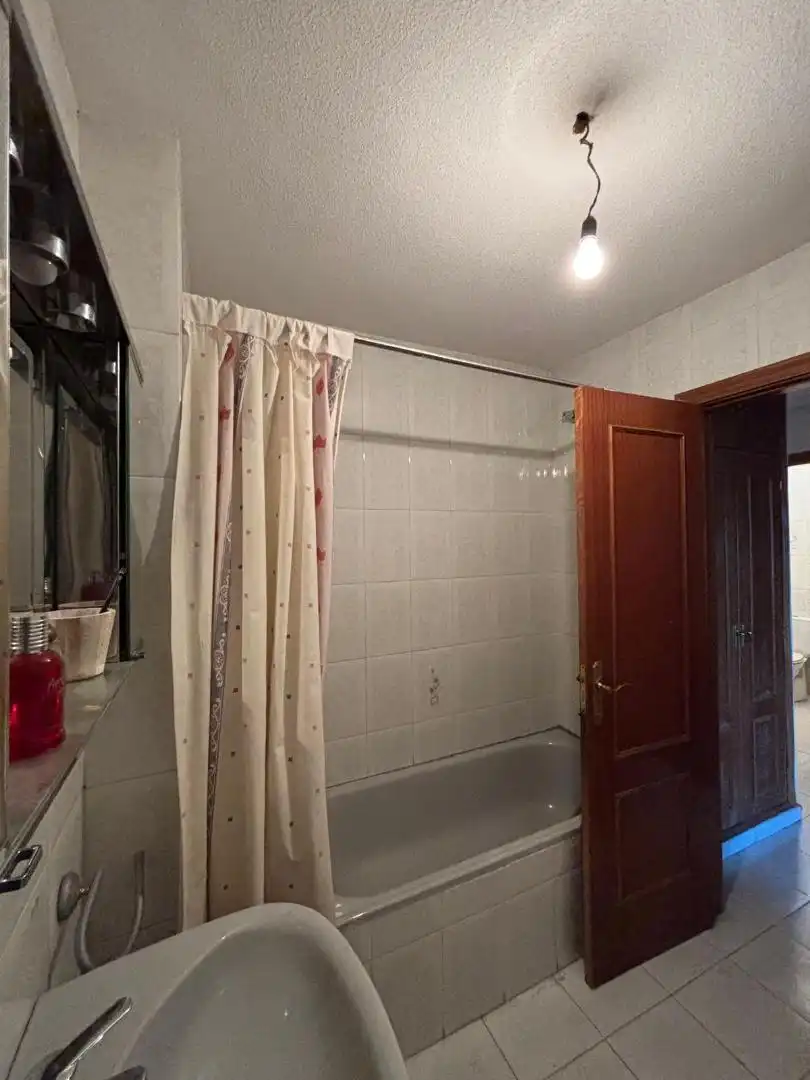Flat for sale in Calle el Cerrito, 14, El Barraco Bathroom of Flat for sale in El Barraco with Terrace