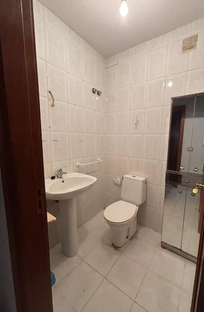 Flat for sale in Calle el Cerrito, 14, El Barraco Bathroom of Flat for sale in El Barraco with Terrace