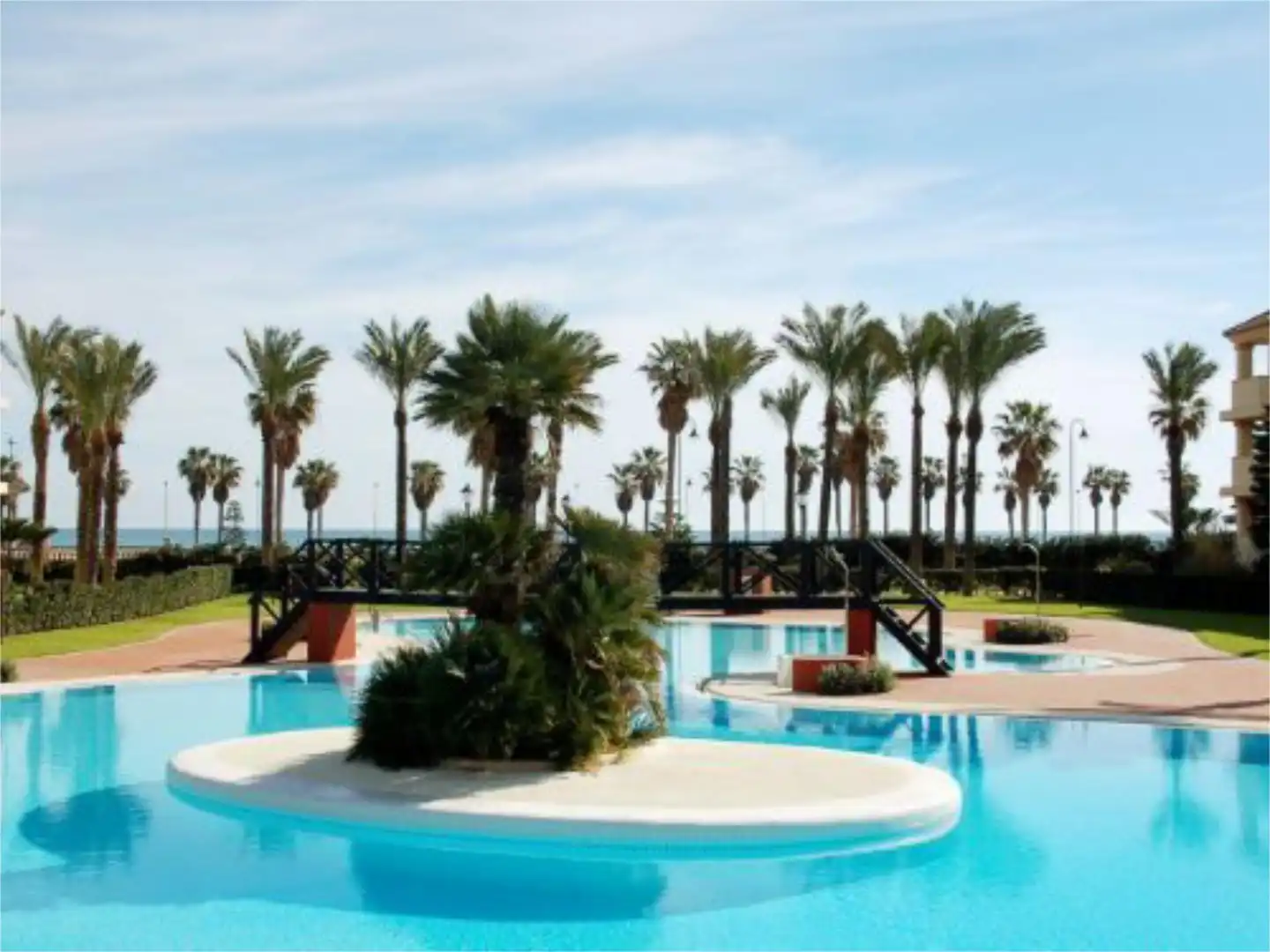 Piso en venta en Calle Fosforito, 4, El Sabinar – Urbanizaciones – Las Marinas – Playa Serena Piscina de Piso en venta en Roquetas de Mar con Aire acondicionado, Calefacción y Jardín privado