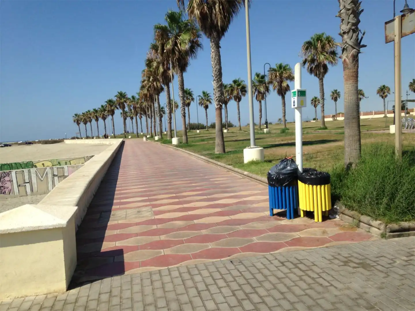 Piso en venta en Calle Fosforito, 4, El Sabinar – Urbanizaciones – Las Marinas – Playa Serena Vista exterior de Piso en venta en Roquetas de Mar con Aire acondicionado, Calefacción y Jardín privado
