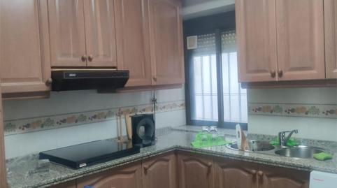 Flat to rent in Calle Cairuan, 8, Casco Histórico - Ribera - San Basilio, Córdoba Capital - image 3 Photo 3 of Flat to rent in Calle Cairuan, 8, Casco Histórico - Ribera - San Basilio, Córdoba Capital