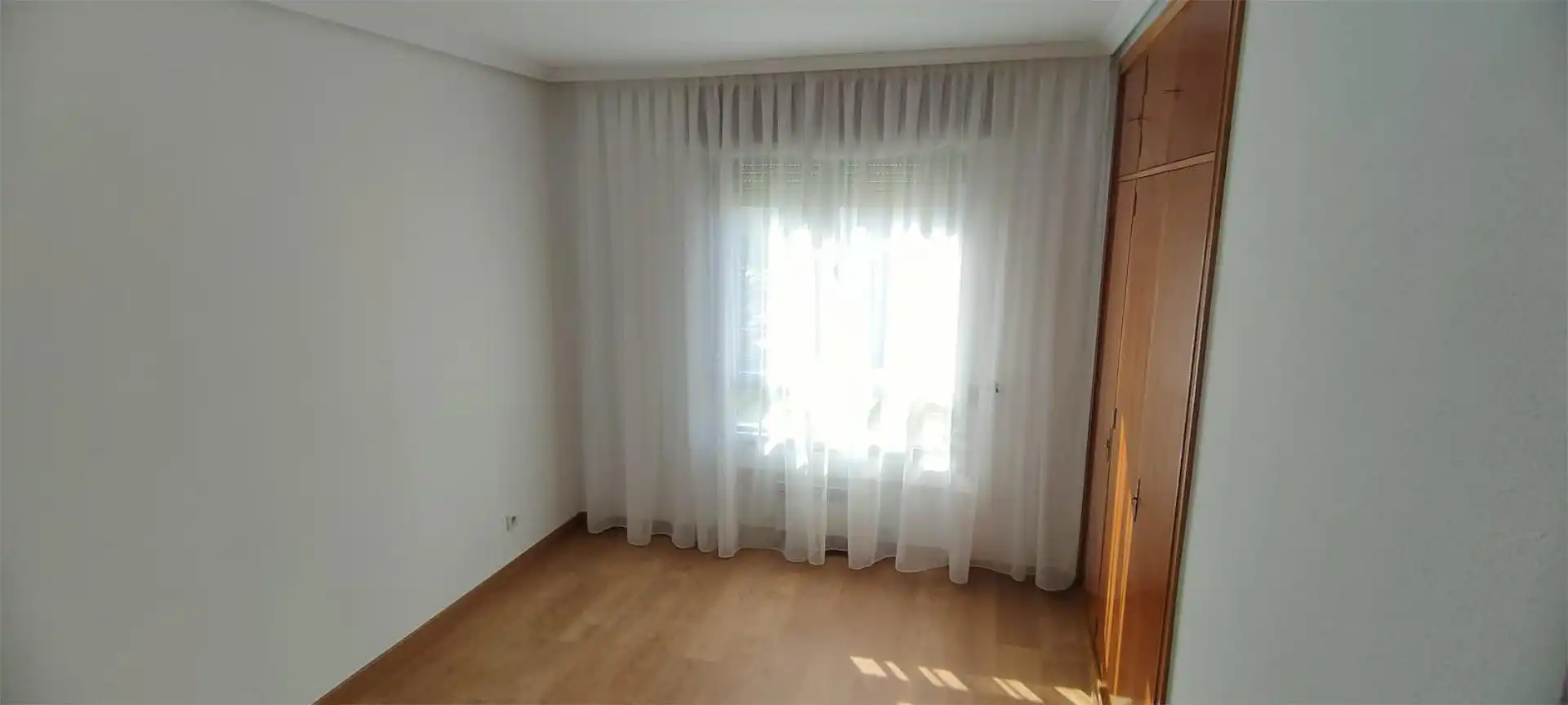 Wohnung zur Miete in Calle de Francesco Scrimieri, 2, Huerta del Rey Schlafzimmer von Wohnung zur Miete in Valladolid Capital