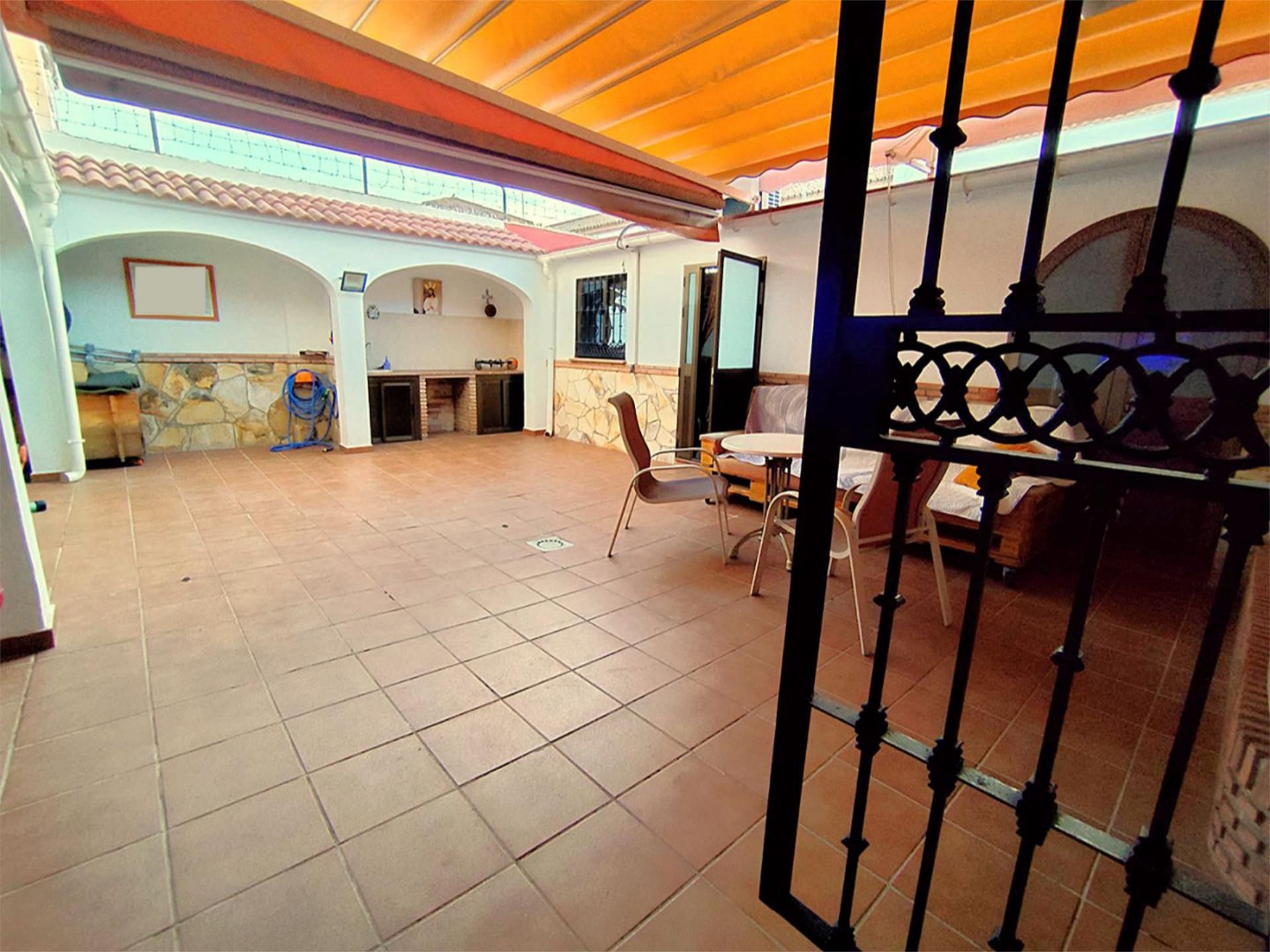 Flat for sale in Avenida de Jacinto Benavente, 12, Barrio de Ciudad Jardín