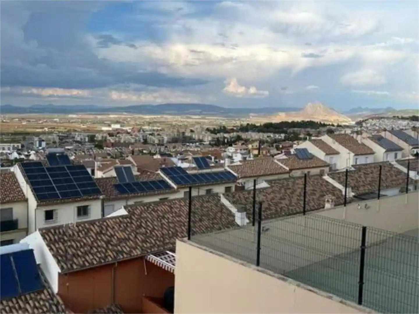 Piso en venta en Calle Mirador de las Arquillas, 22, Fuentemora Vista exterior de Piso en venta en Antequera con Aire acondicionado, Calefacción y Jardín privado