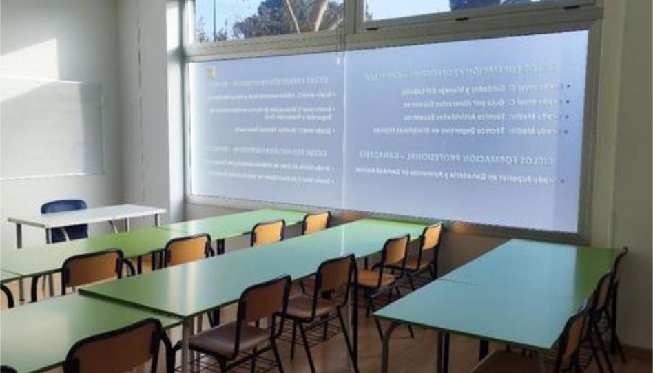 Office to rent in Parque Goya, Zaragoza Capital - image 1 Photo 1 of Office to rent in Parque Goya, Zaragoza Capital