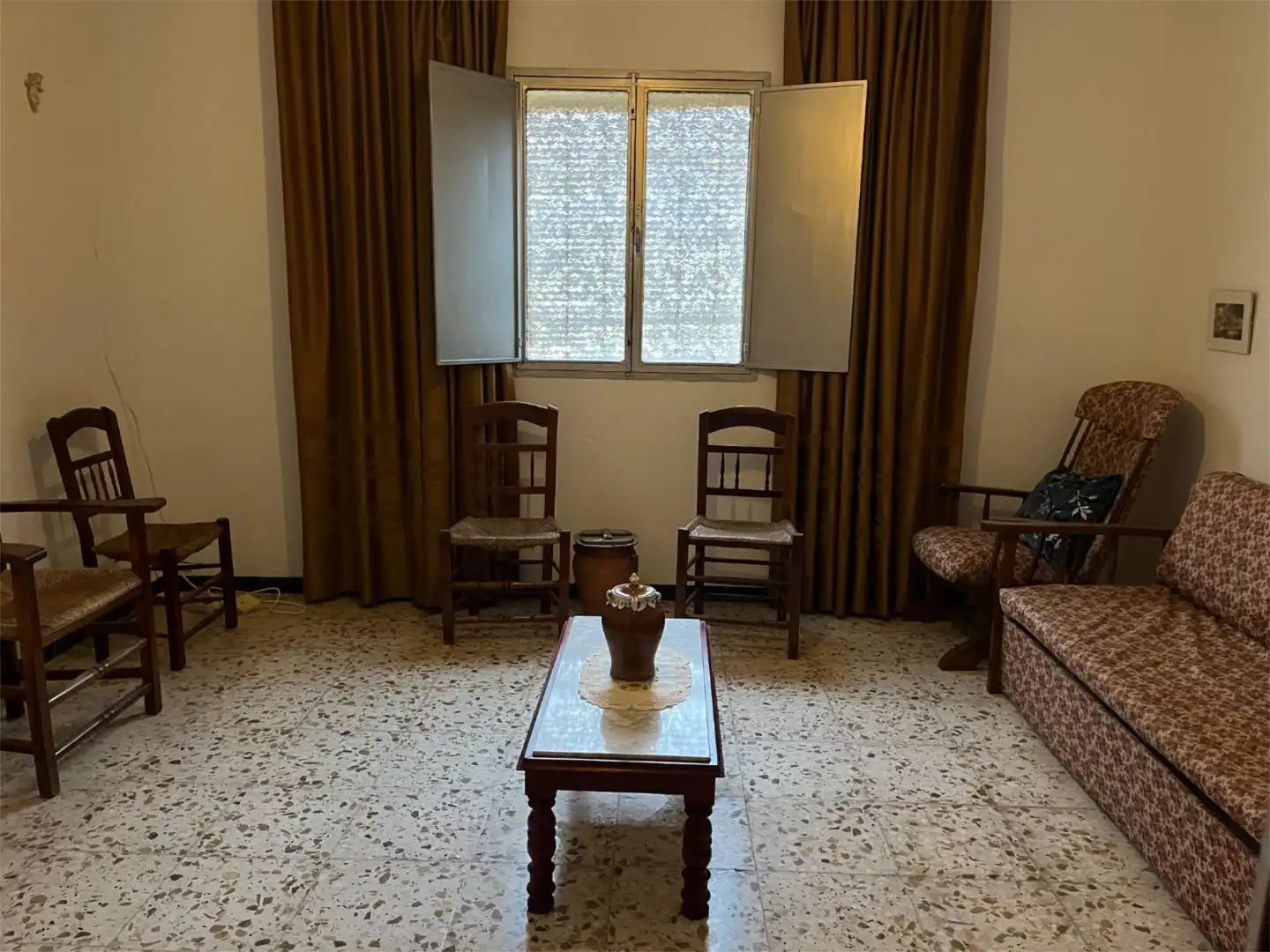 Wohnung zum Verkauf in Calle de Santiago Vallhonrat, 4, Coripe Wohnzimmer von Wohnung zum Verkauf in Coripe mit Terrasse, Abstellraum und Möbliert