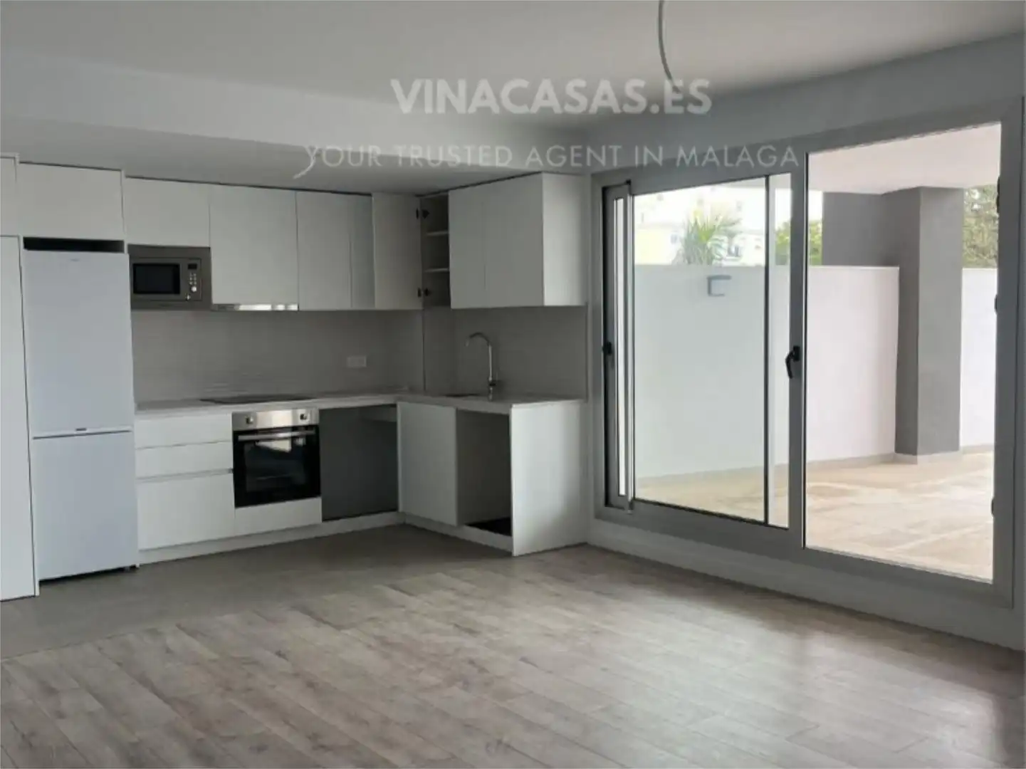 Piso en venta en Montemar Cocina de Piso en venta en Torremolinos con Aire acondicionado, Terraza y Trastero