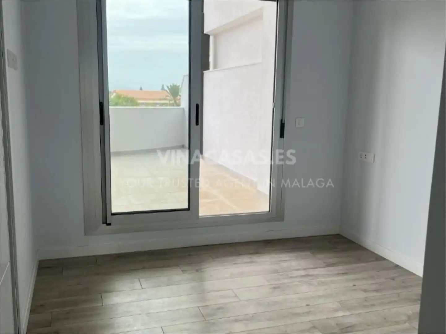 Piso en venta en Montemar Habitación de Piso en venta en Torremolinos con Aire acondicionado, Terraza y Trastero