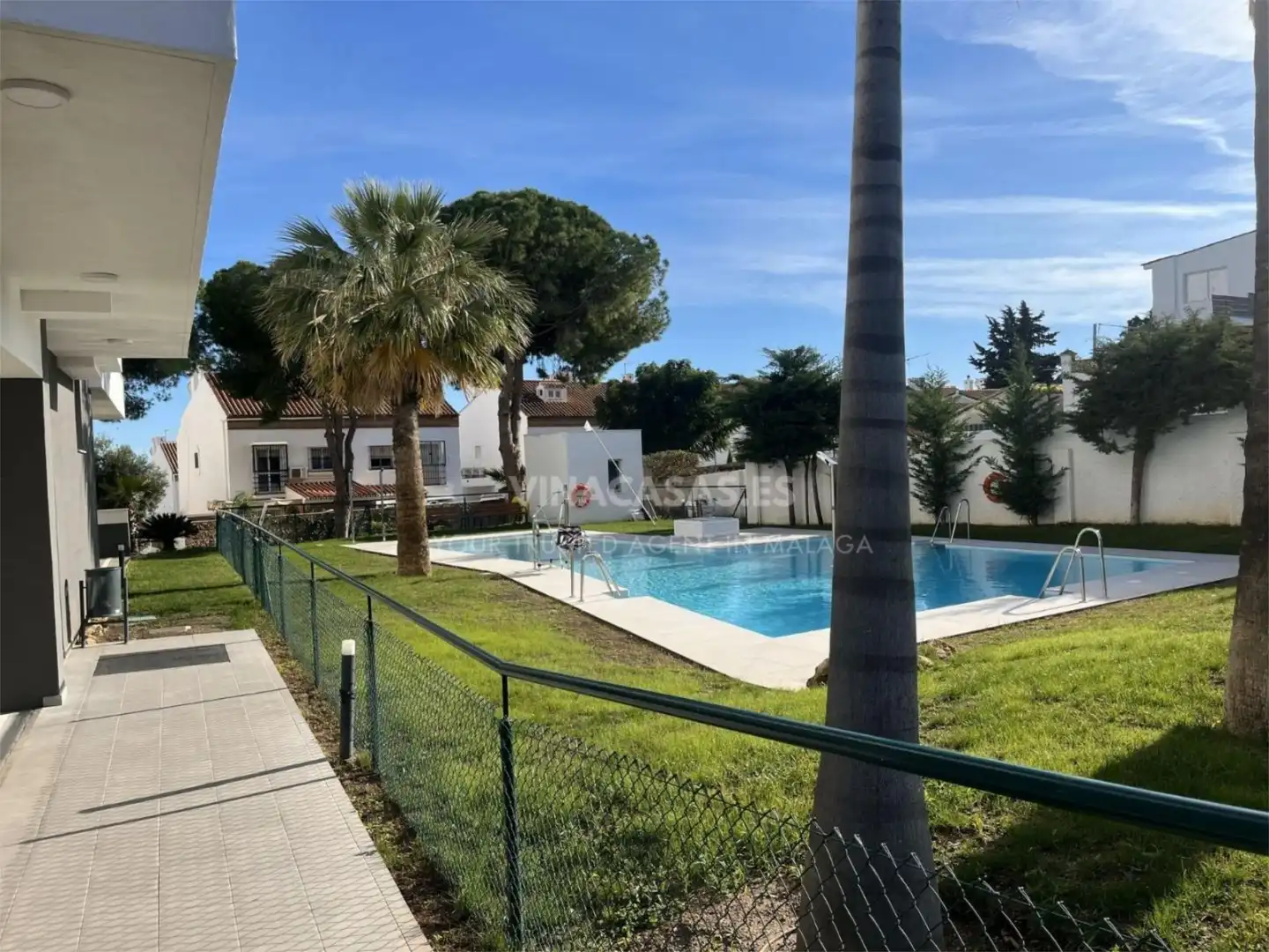 Piso en venta en Montemar Jardín de Piso en venta en Torremolinos con Aire acondicionado, Terraza y Trastero
