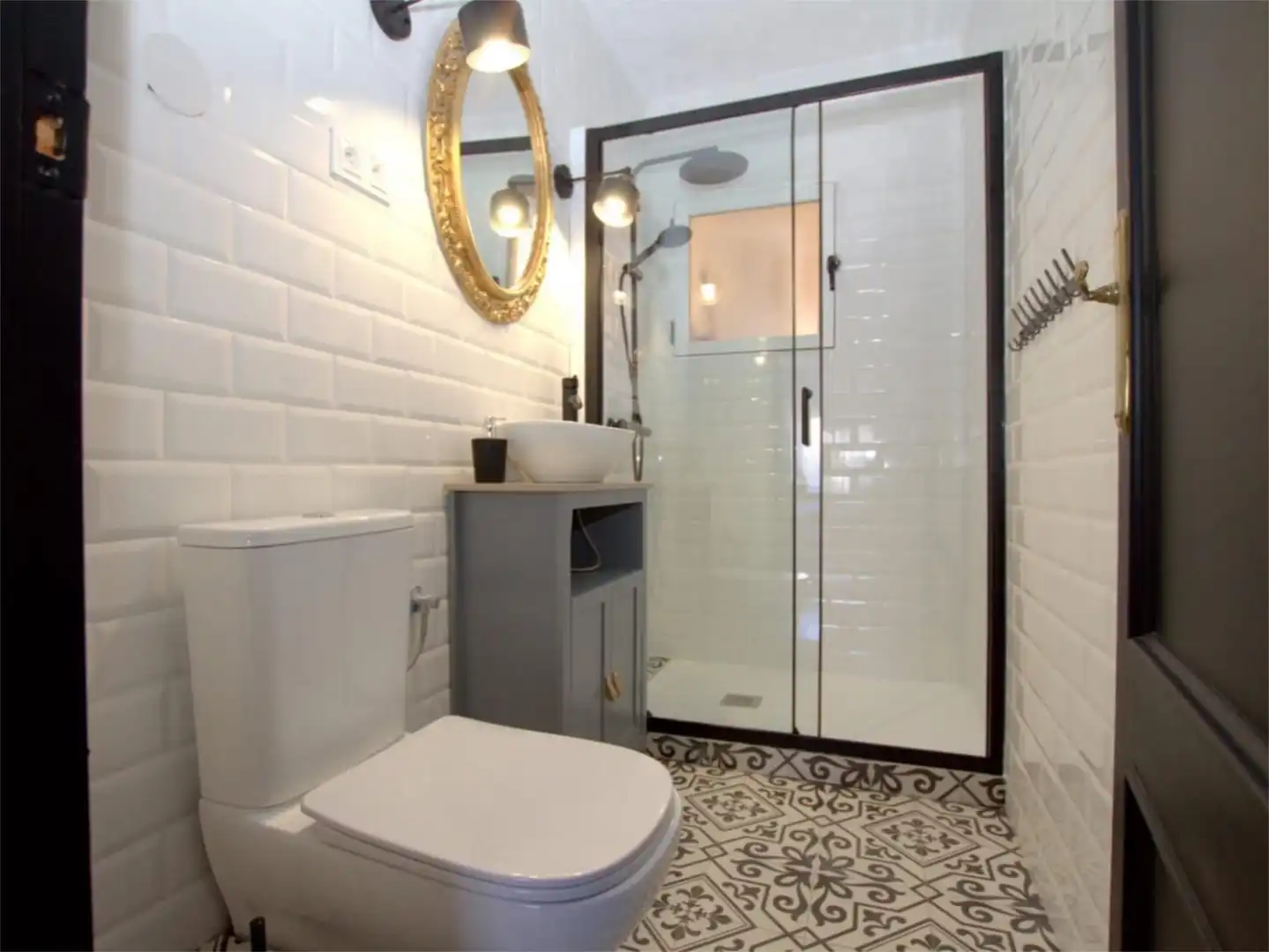 Flat for sale in Avinguda del Grau, 160, Grau de Gandia - Venecia - Marenys de Rafalcaid Bathroom of Flat for sale in Gandia with Air Conditioner and Balcony