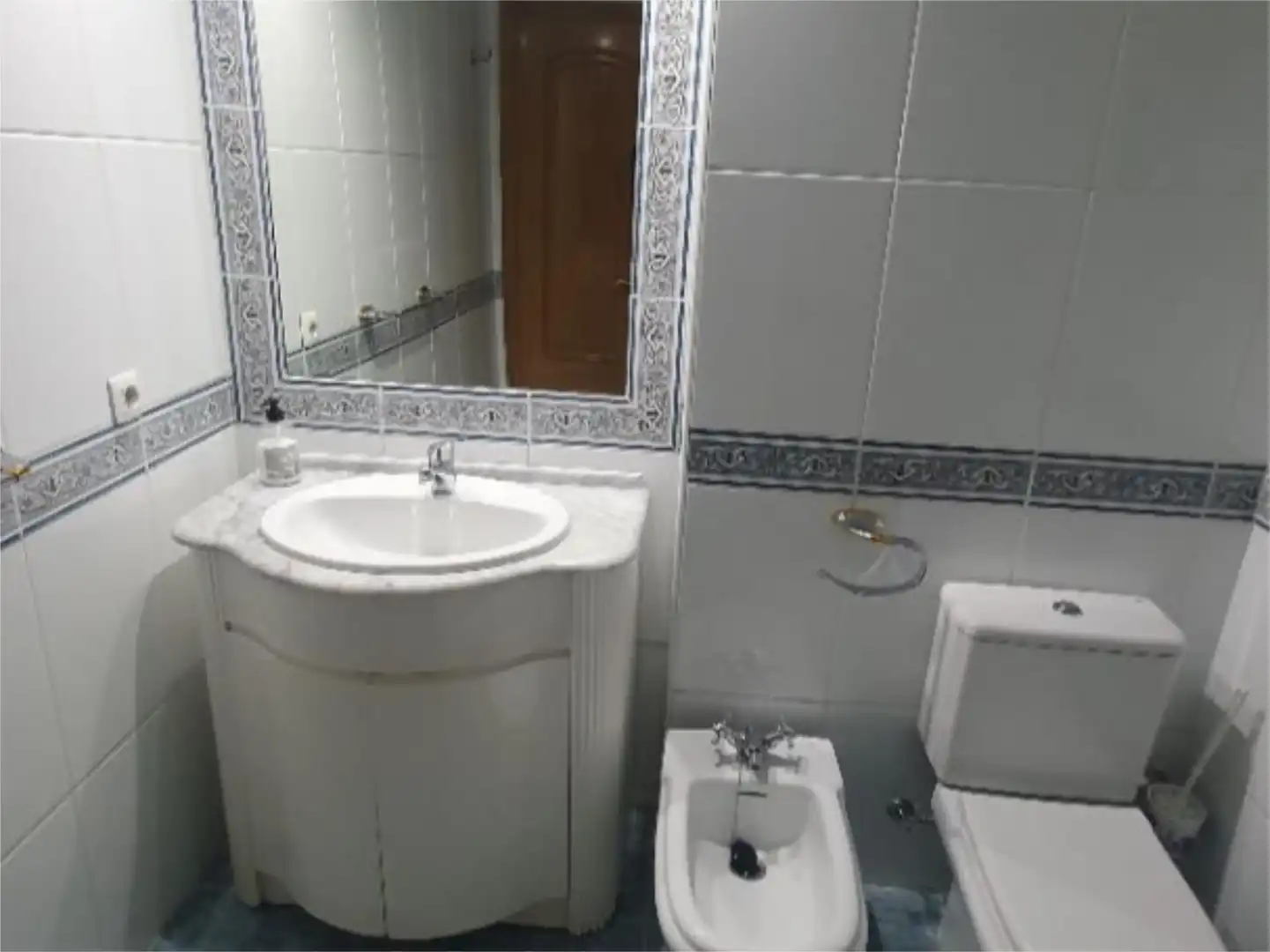 Piso de alquiler en Avenida Fernando Calzadilla, 17, Pardaleras Baño de Piso de alquiler en Badajoz con Calefacción, Parquet y Amueblado