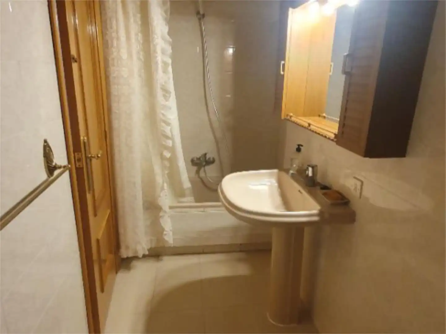 Piso de alquiler en Avenida Fernando Calzadilla, 17, Pardaleras Baño de Piso de alquiler en Badajoz con Calefacción, Parquet y Amueblado