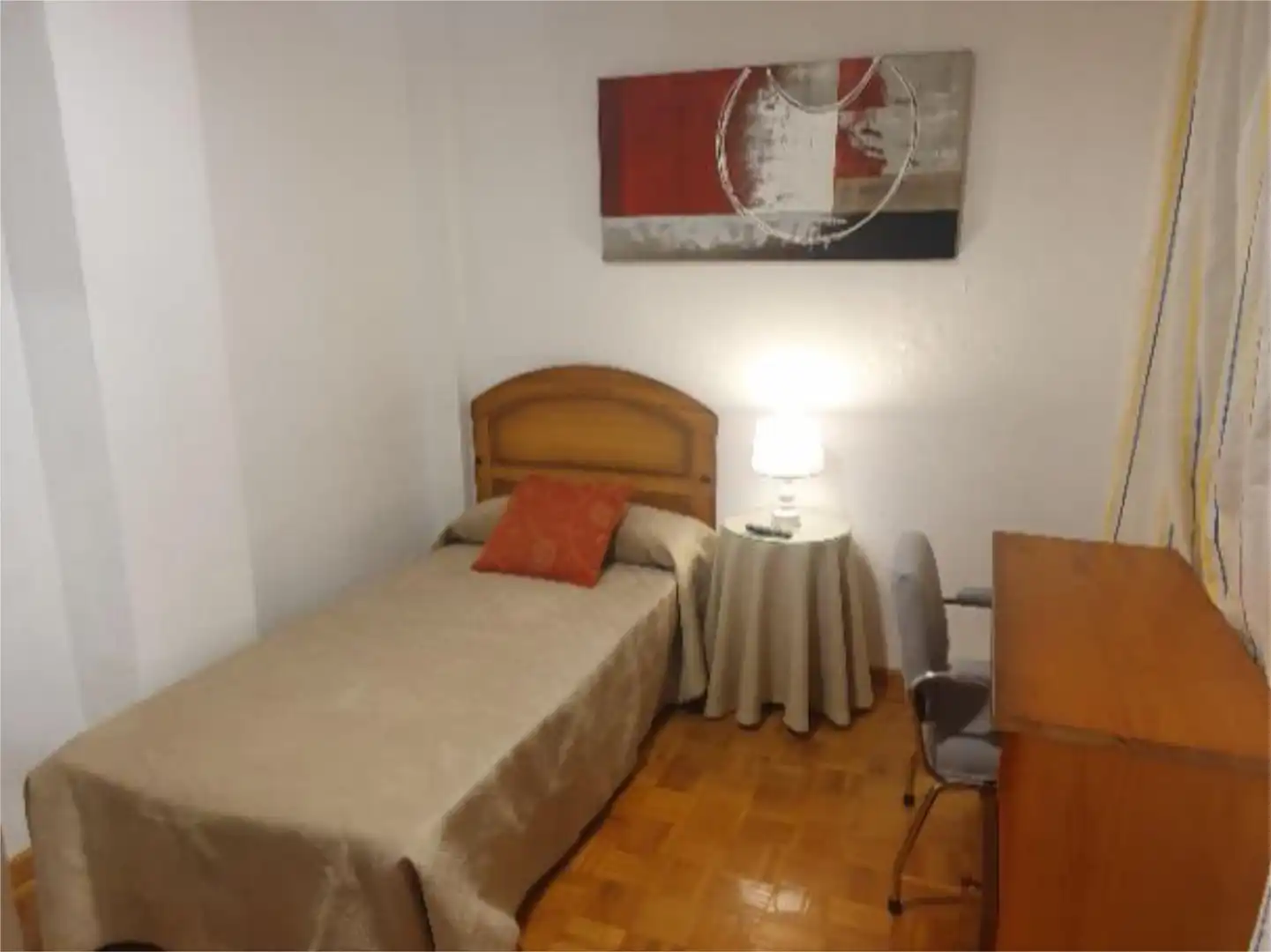 Piso de alquiler en Avenida Fernando Calzadilla, 17, Pardaleras Habitación de Piso de alquiler en Badajoz con Calefacción, Parquet y Amueblado