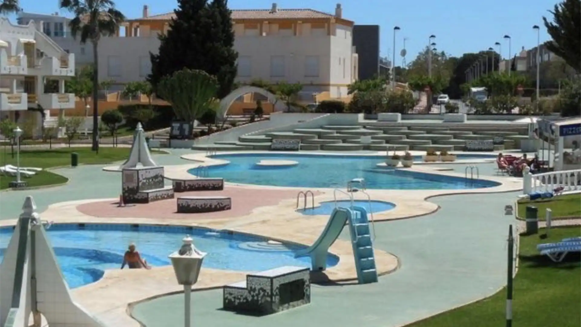 Piscina de Apartamento en venta en Alcalà de Xivert con Aire acondicionado, Calefacción y Jardín privado