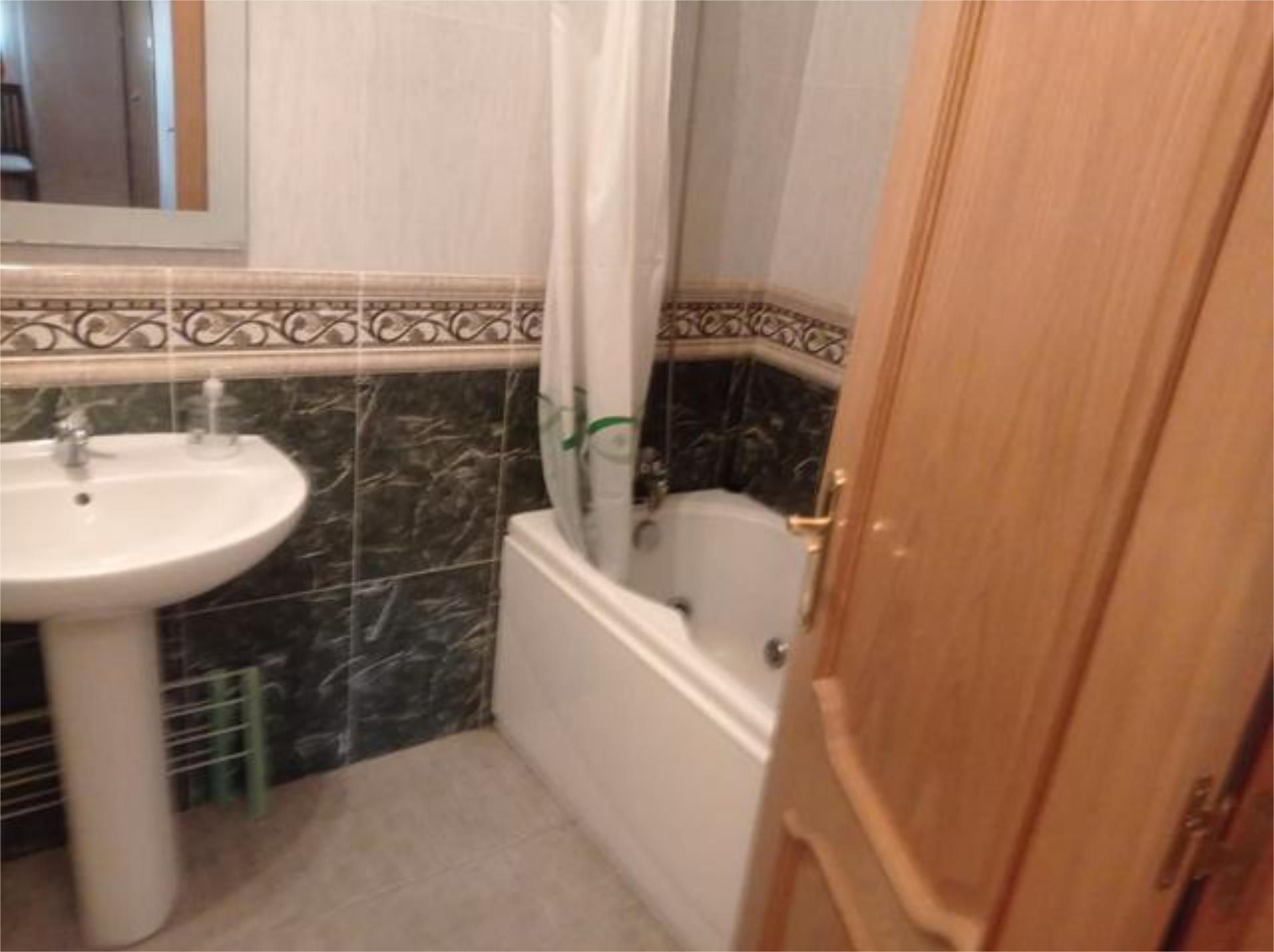 Flat to rent in Hermisende