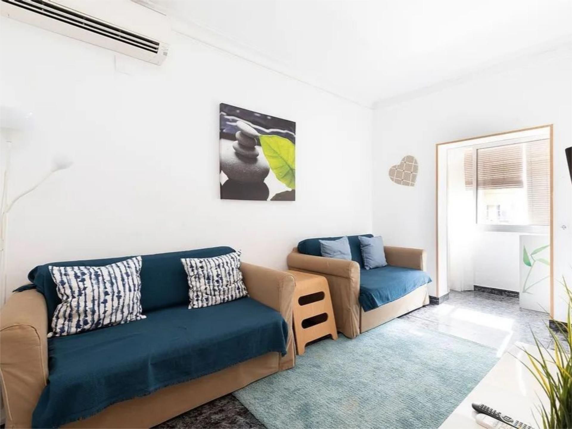 Sala d'estar de Apartament de lloguer en  Granada Capital amb Aire condicionat