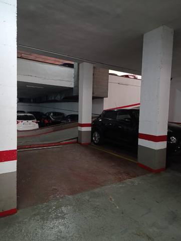 Garaje en Venta en Avinguda d'Isabel la Catòlica, 31 en Can Serra