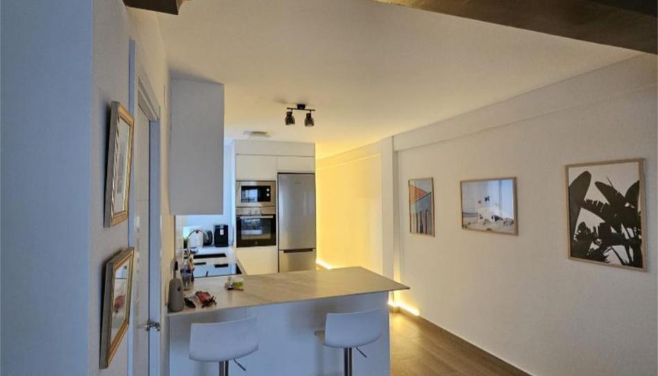 Flat to rent in Calle Almadén de la Plata, 27, Cruz Roja, Sevilla Capital - image 1 Photo 1 of Flat to rent in Calle Almadén de la Plata, 27, Cruz Roja, Sevilla Capital