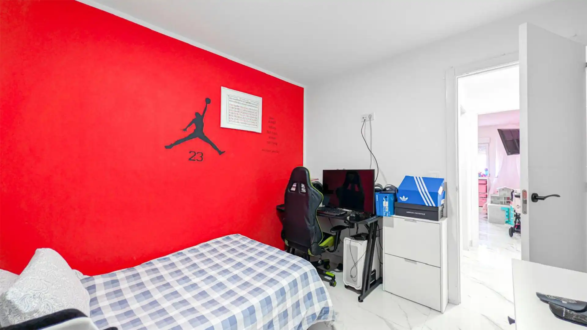 Habitación de Casa adosada en venta en Torrevieja con Aire acondicionado, Jardín privado y Trastero