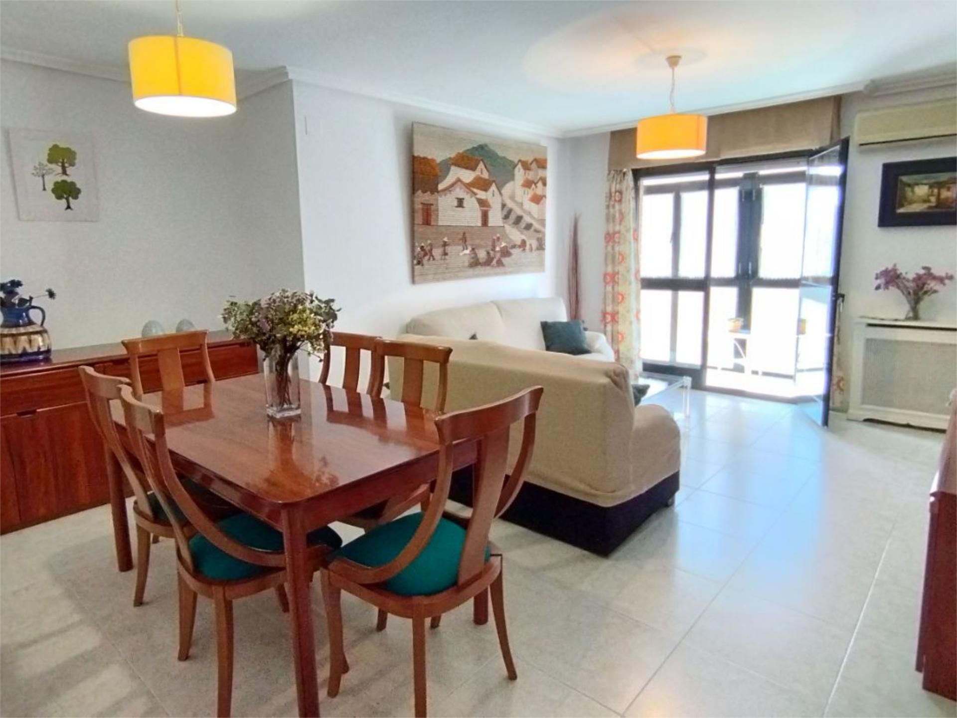 Comedor de Piso de alquiler en  Toledo Capital con Aire acondicionado y Balcón