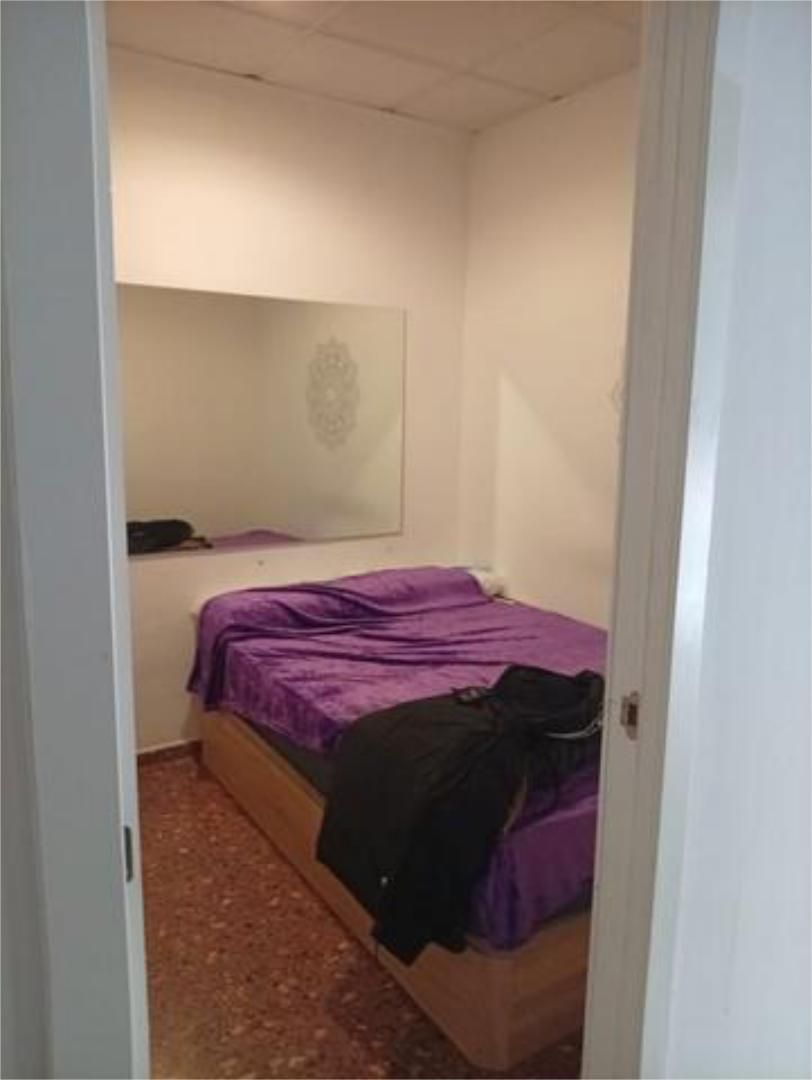 Study to rent in Ibi