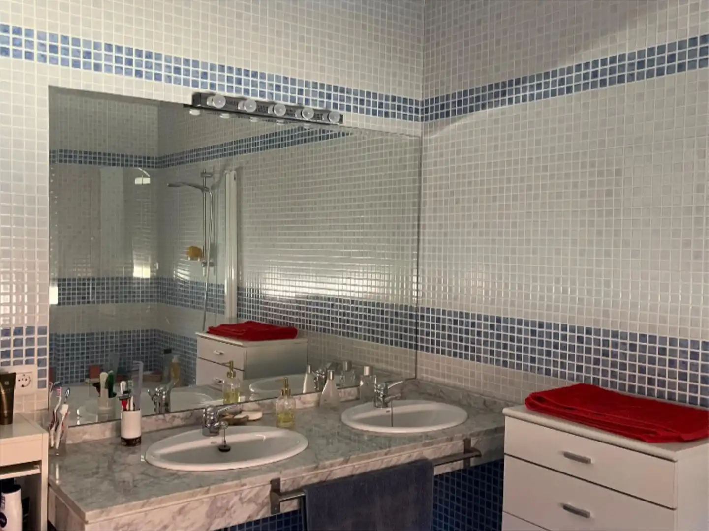 Baño de Piso en venta en Poblete con Calefacción, Parquet y Piscina