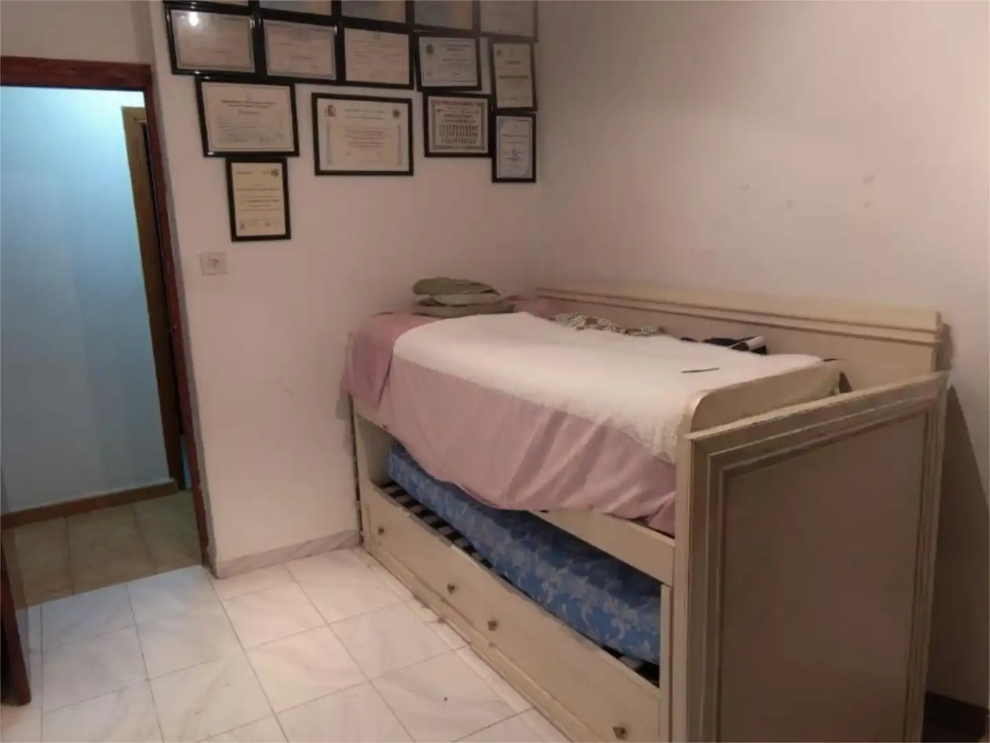 Flat for sale in Calle de Mariana Pineda, 3, Iznalloz Bedroom of Flat for sale in Iznalloz with Heating, Private garden and Terrace