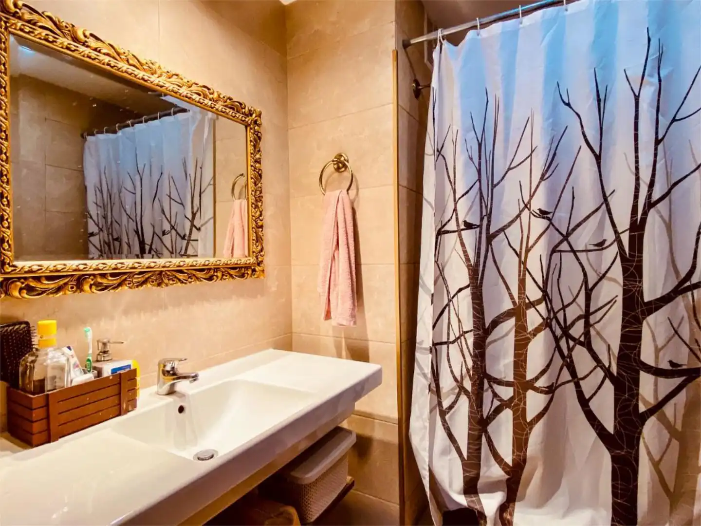 Baño de Piso de alquiler en Madrid con Aire acondicionado, Calefacción y Parquet