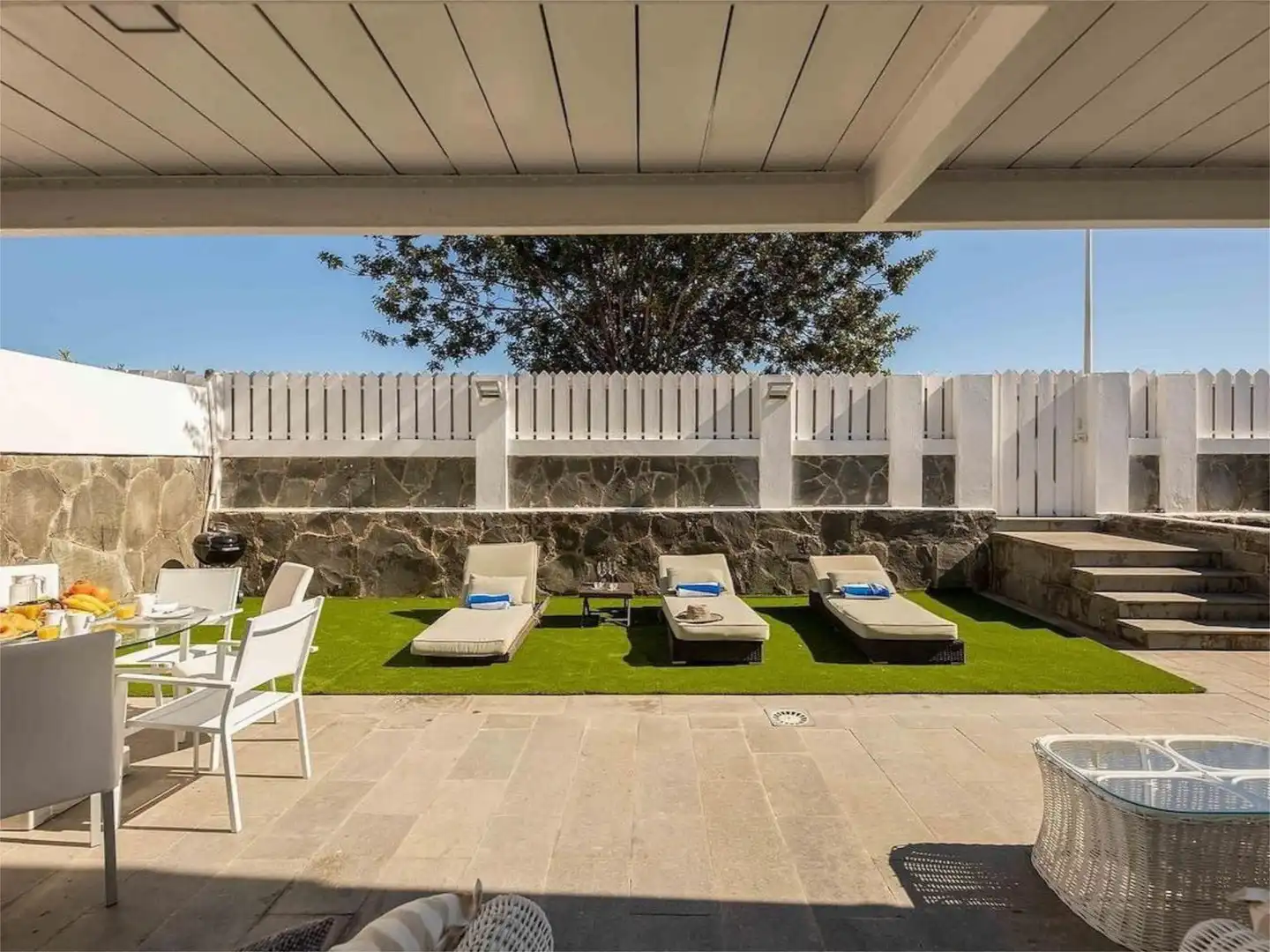 Einfamilien-Reihenhaus zur Miete in Avenida del Oasis, 15, Maspalomas - Meloneras Terrasse von Einfamilien-Reihenhaus zur Miete in San Bartolomé de Tirajana mit Klimaanlage, Heizung und Privatgarten